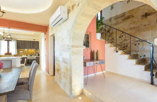 Kirianna Villa | Newly Built Villa Kantifes w/Pool, BBQ, Amazing Views only 7km to the beach