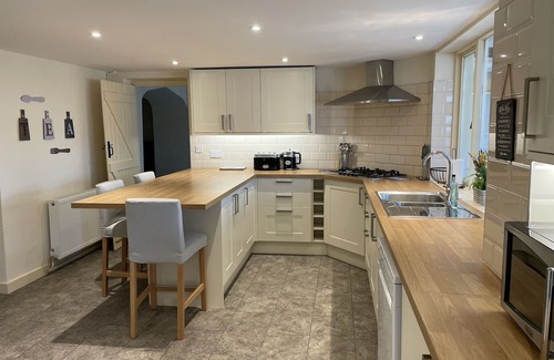 West Knighton Cottage | Newly refurbished thatched cottage in beautiful sleepy village