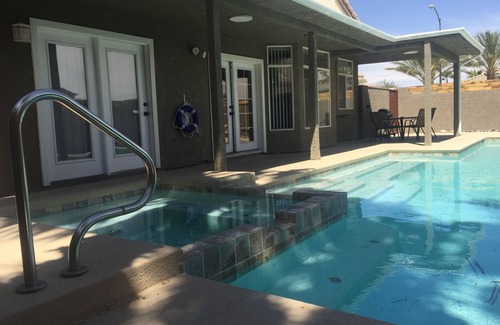 Spring Valley House | Newly Remodeled Home minutes away from strip