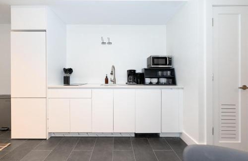 Upper Manhattan Apartment | Newly Renovated 2BR with Backyard
