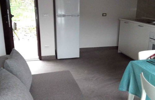 Isolalunga Apartment | Newly renovated apartment top floor stone house