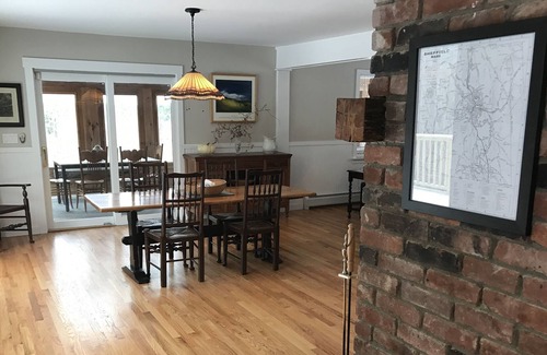 Taconic House | Newly Renovated Country Retreat-Berkshires