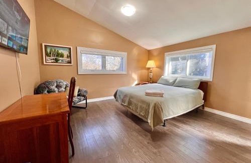 Aurora House | Newly Renovated Home in Central Aurora