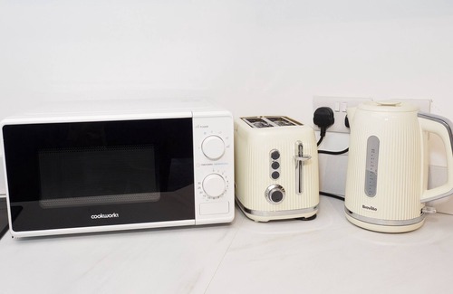 Royal Tunbridge Wells Apartment | Newton's Suite Apartment