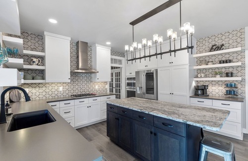 Green Bay House | Next Level~100K Game Room~ Sleeps 20~ Pool~Spa