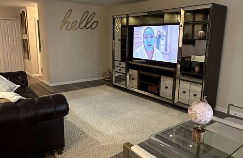 Southfield Apartment | NFL Draft Detroit 2024 weekend hot spot - 20 minutes away from Downtown Detroit