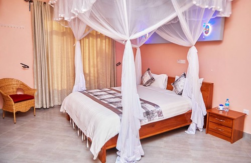 Mto wa Mbu Bed & Breakfast | Ngare Lodge