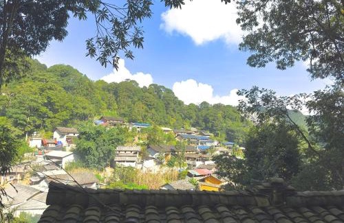 Dong Van House | Nhà Cổ Lao Xa Homestay Hmong & Bungalow air conditioner