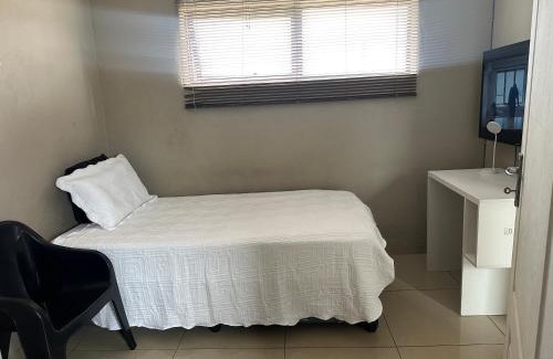 Greater Johannesburg Metropolitan Area House | Nibahle Majuba Guest House