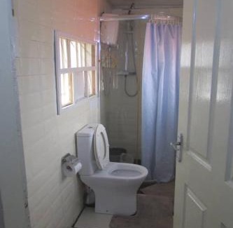 Freetown Apartment | Nic's Inn