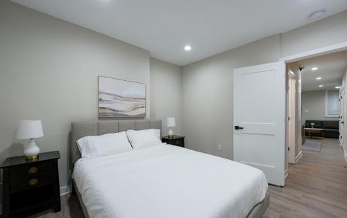 Southeast Apartment | NICE 1BR Apartment near Metro