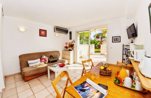 Les Bormettes Apartment | Nice apartment 6 pers. 250 m from BEACH with HEATED SWIMMING POOL and TENNIS (6)