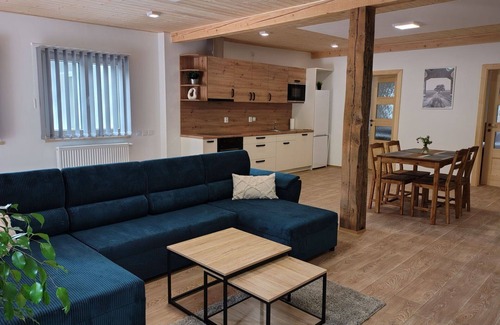 Desna Apartment | Nice apartment for 4 people with WIFI, pool, TV and patio