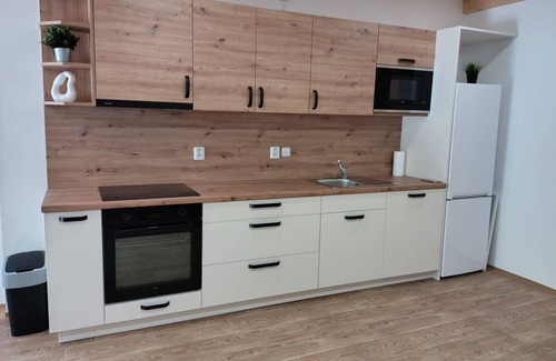 Desna Apartment | Nice apartment for 4 people with WIFI, pool, TV and patio