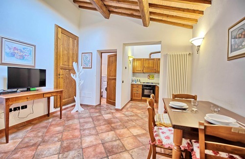 Certaldo Alto Apartment | Nice apartment for 3 guests with WIFI, TV and parking, close to San Gimignano