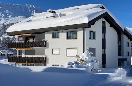 Parpan Apartment | Nice apartment for 4 guests with WIFI, TV and balcony