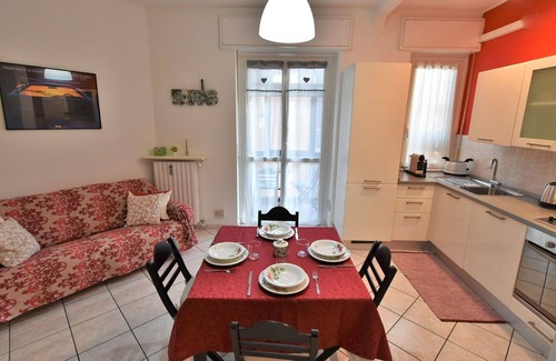 Baggio Apartment | Nice apartment for 4 guests with WIFI, A/C, TV, balcony and parking