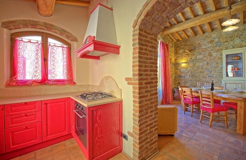 Poggibonsi Apartment | Nice apartment for 4 guests with pool, A/C, WIFI and TV, close to San Gimignano