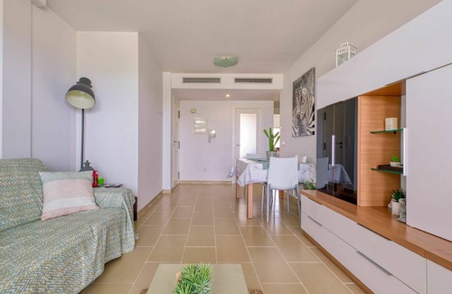 Les Deveses Apartment | Nice apartment for 4 people with A/C, pool, WIFI, TV and terrace