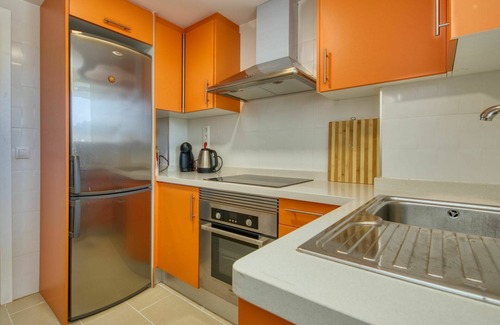 Les Deveses Apartment | Nice apartment for 4 people with A/C, pool, WIFI, TV and terrace