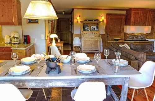 Lens Apartment | Nice apartment for 6 people with WIFI, TV, balcony and pets allowed