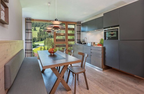 Parpan Apartment | Nice apartment for 7 people with WIFI, TV and balcony