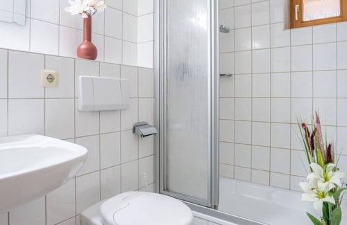 Arrach Apartment | Nice apartment for 2 guests with WIFI, TV, balcony and parking