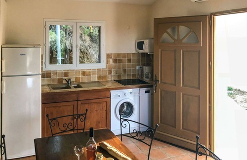 Favone House | Nice apartment in villa with A/C, pool, WIFI, TV, patio, pets allowed and panoramic view