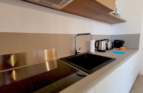 Laureto Villa | Nice apartment in villa for 4 guests with hot tub, WIFI, A/C, TV and veranda, close to Alberobello