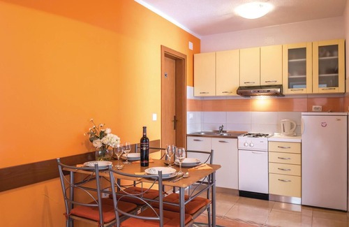 Zelenka Apartment | Nice apartment in Makarska