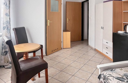 Gaski Apartment | Nice apartment in Sarbinowo with WiFi