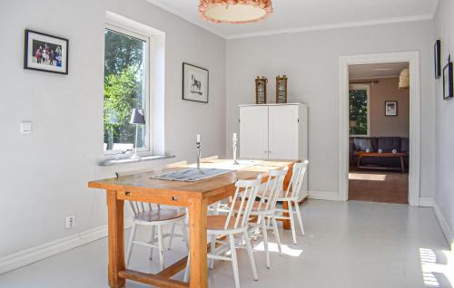 Simrishamn Apartment | Nice Apartment In Simrishamn With Wifi