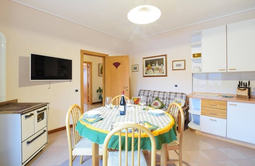 Sovramonte Apartment | Nice apartment in Sovramonte with WiFi