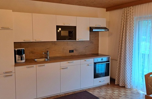 Oberwang Villa | Nice apartment in villa for 5 people with WIFI, TV and balcony