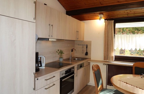 Machtlos House | Nice apartment in villa for 4 guests with pool, TV, terrace and pets allowed