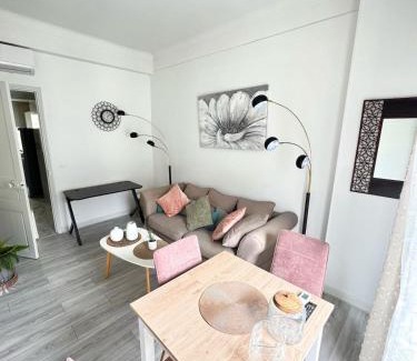 Vernier Apartment | Nice Apt - City Center, Wifi, AC, 4-5 Pers