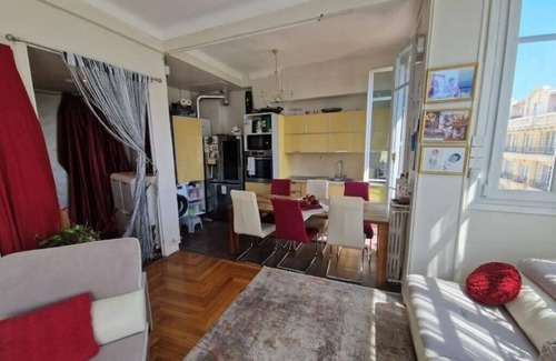 Vernier Apartment | Nice : Beau Trois Pièces Lumineuse Avec vue Dégagée