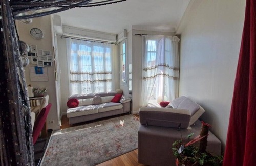 Vernier Apartment | Nice : Beau Trois Pièces Lumineuse Avec vue Dégagée