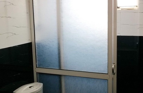 Colombo 04 Apartment | Nice cool and clean room at beach