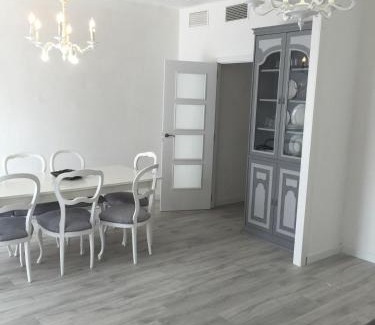 La Maternitat i Sant Ramon Apartment | Nice, Cozy, UP TO 6, FCB stadium, free parking