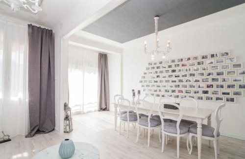 La Maternitat i Sant Ramon Apartment | Nice, Cozy, UP TO 6, FCB stadium, free parking