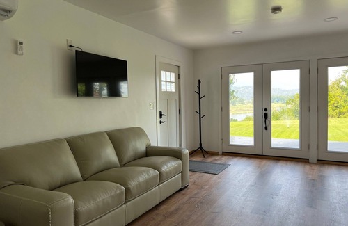 Bonners Ferry Apartment | Nice Guest House with River Views