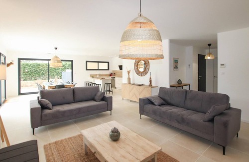 La Begude-de-Mazenc House | Nice home in La Bégude de Mazenc