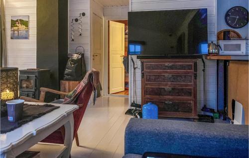 Verran House | Nice Home In Follafoss With Lake View