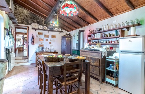 Alpicella House | Nice home in Fraz. Alpicella, Varaz