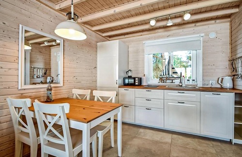 Kolczewo House | Nice home in Kolczewo with WiFi