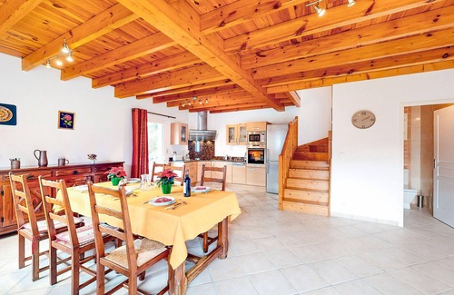 Louvie-Soubiron House | Nice home in Louvie-Soubiron