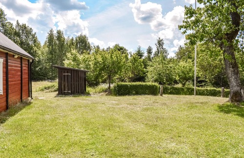 Olofstrom House | Nice home in Olofström with kitchen