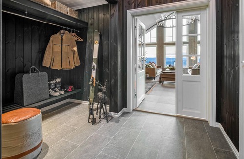 yer House | Nice home in øyer with kitchen