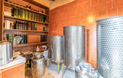 Montefiore dell'Aso House | Nice Home In San Giovanni With Kitchen